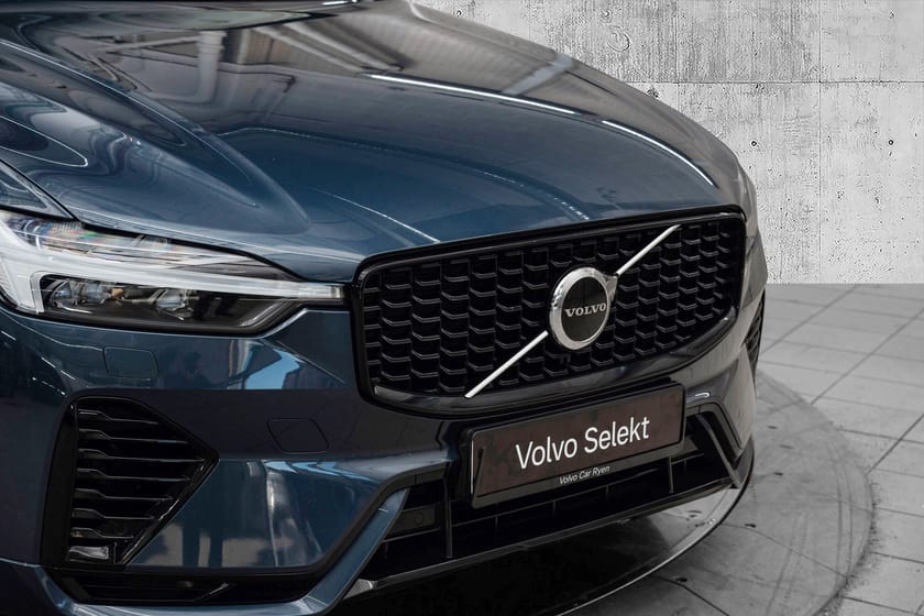 Bilde 2 av Volvo XC60 T6 Plus Dark Hengerfeste Panoramasoltak AktivLED