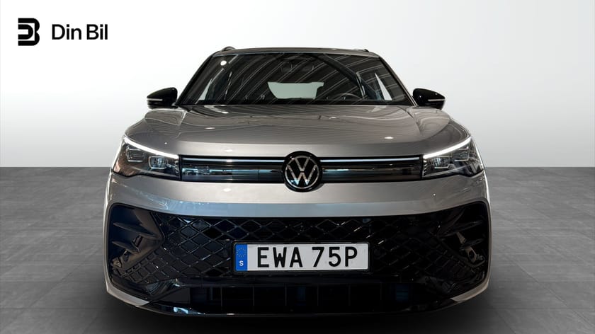 Bild 4 av Volkswagen Tiguan eHybrid R-Line Black Style 272hk Drag/360Kamera