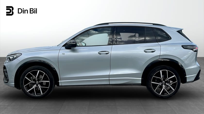Bild 2 av Volkswagen Tiguan R-Line Black TDI193 DSG 4M Drag/Panorama