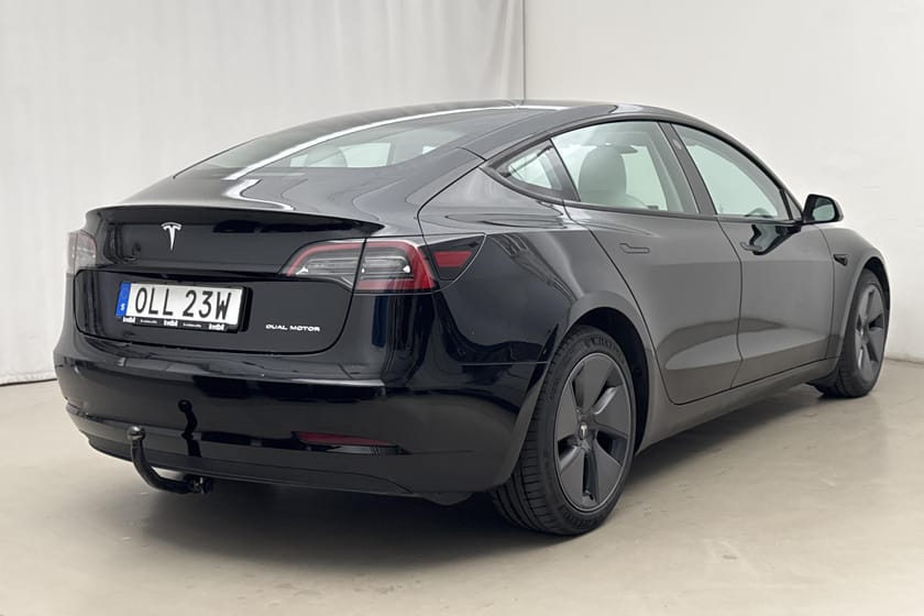 Bild 3 av Tesla Model 3 Long Range AWD Dual Motor Vit inredning