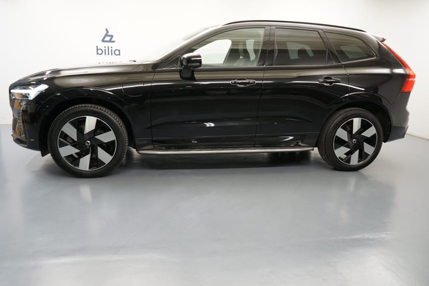 Bild 2 av Volvo XC60 Recharge T6 Ultimate Dark, Taklucka, Head Up Display
