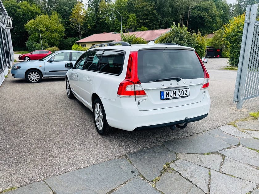Bild 4 av Volvo V70 D3 150HK CLASSIC / DRAG / VÄRMARE