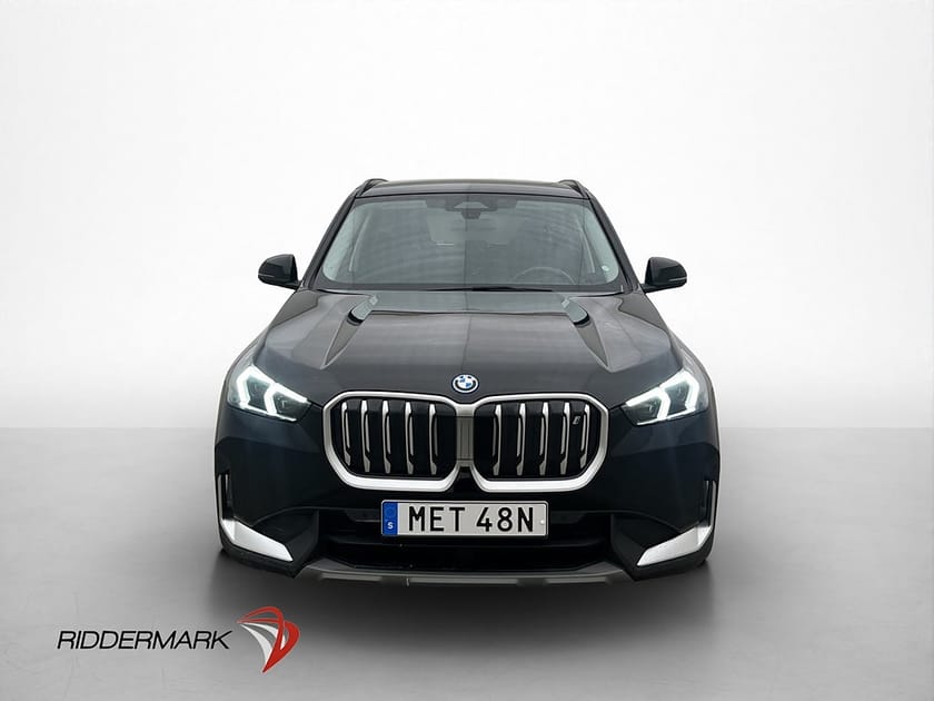 Bild 2 av BMW iX1 xDrive30 Dragkrok Kamera Widescreen CarPlay MOMS