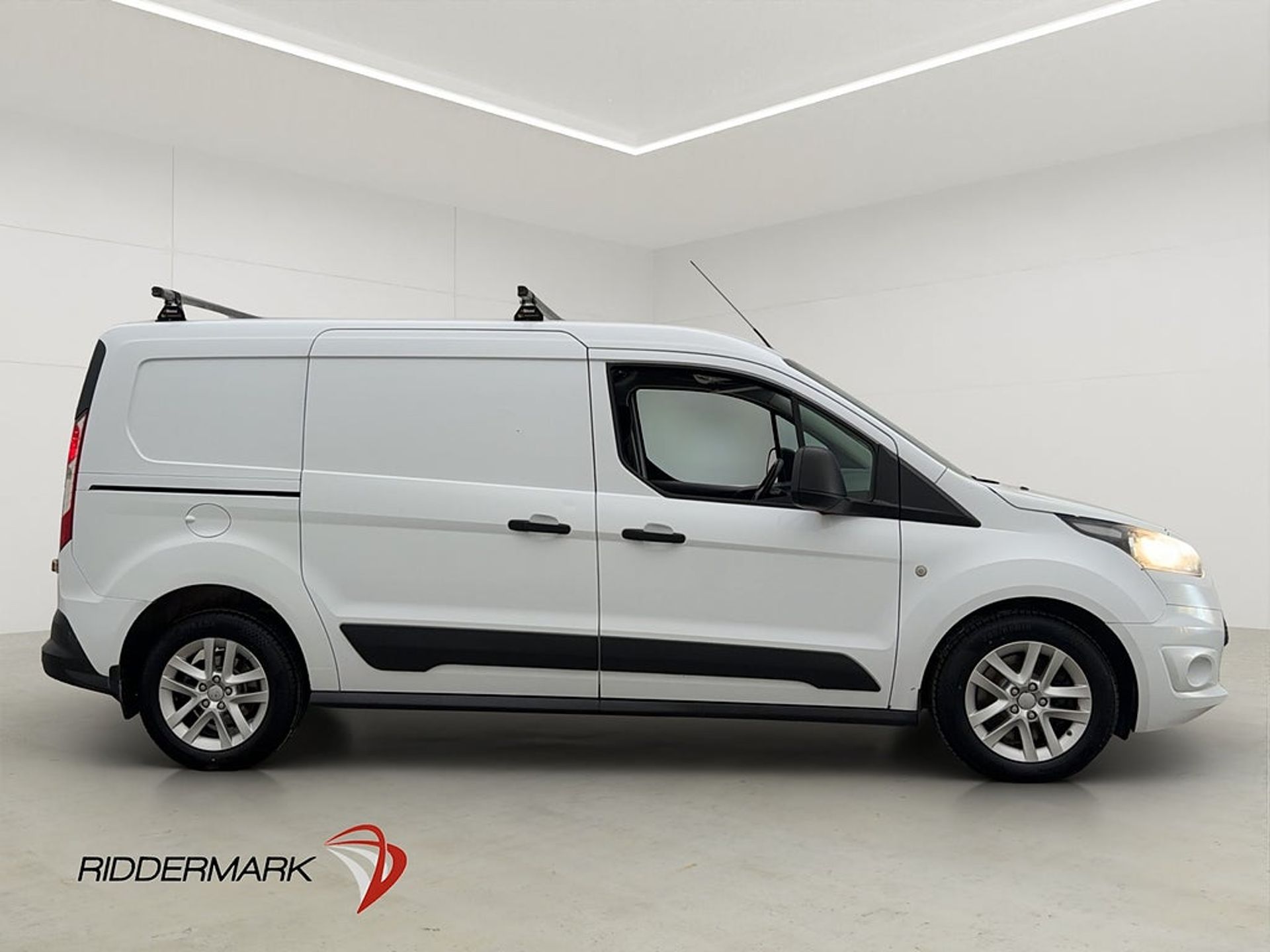 Ford Transit Connect 2015, photo 2/10