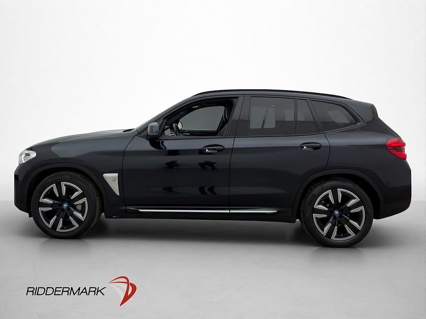 Bild 5 av BMW iX3 286hk Charged Panorama Skinn Elstol CarPlay MOMS