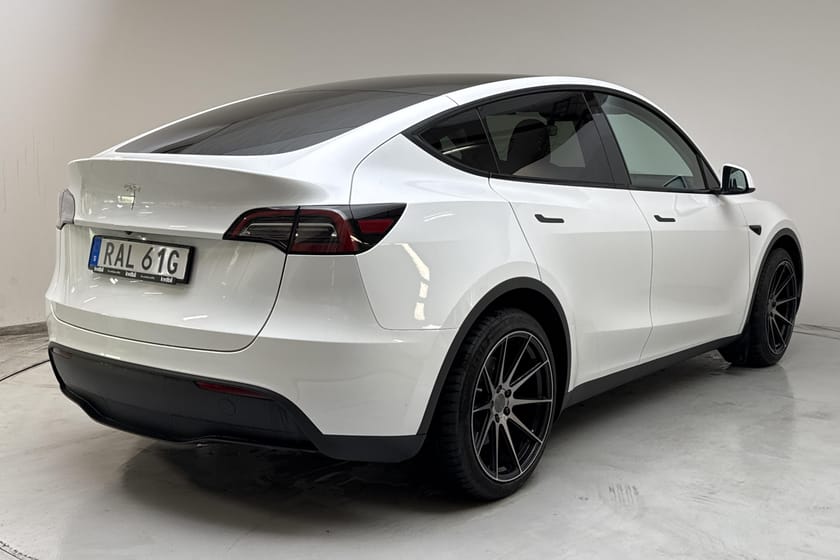 Bild 3 av Tesla Model Y Standard Range RWD 