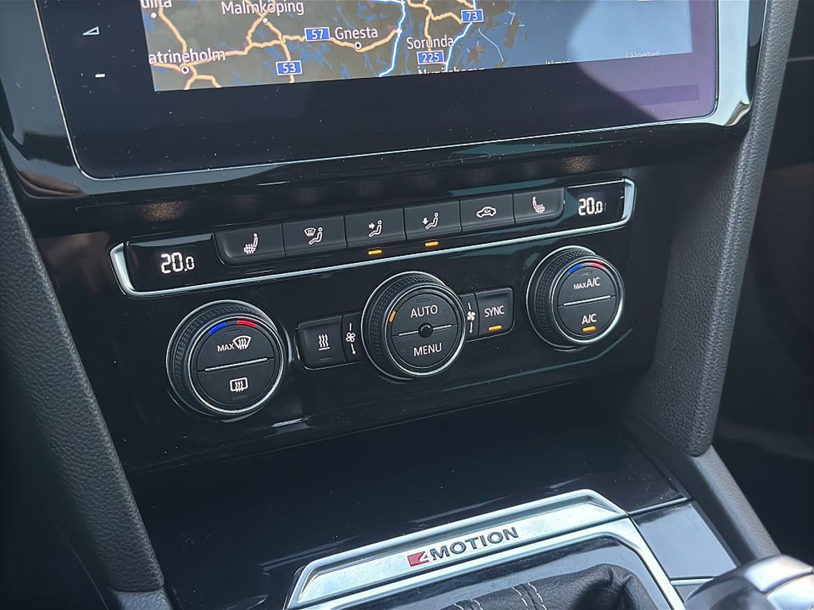Volkswagen Passat Sportscombi, bild 18 av 23