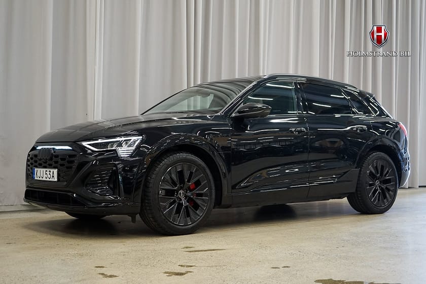 Bild 4 av Audi Q8 50 e-tron quattro q8-e-tron S Line Selection SE SPEC Pano Drag