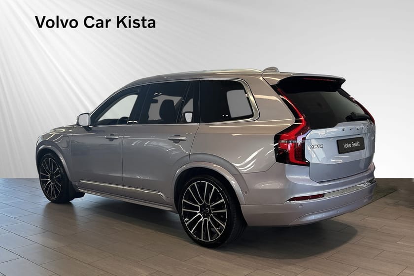 Bild 4 av Volvo XC90 T8 Ultra Bright Luftfj B/W 7 Sits HUD Massage