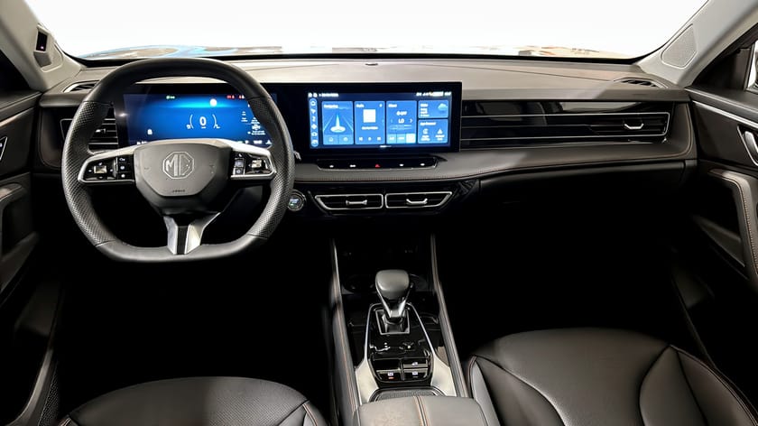 Bild 4 av MG HS PHEV LUX URY 1.5T 307 HK