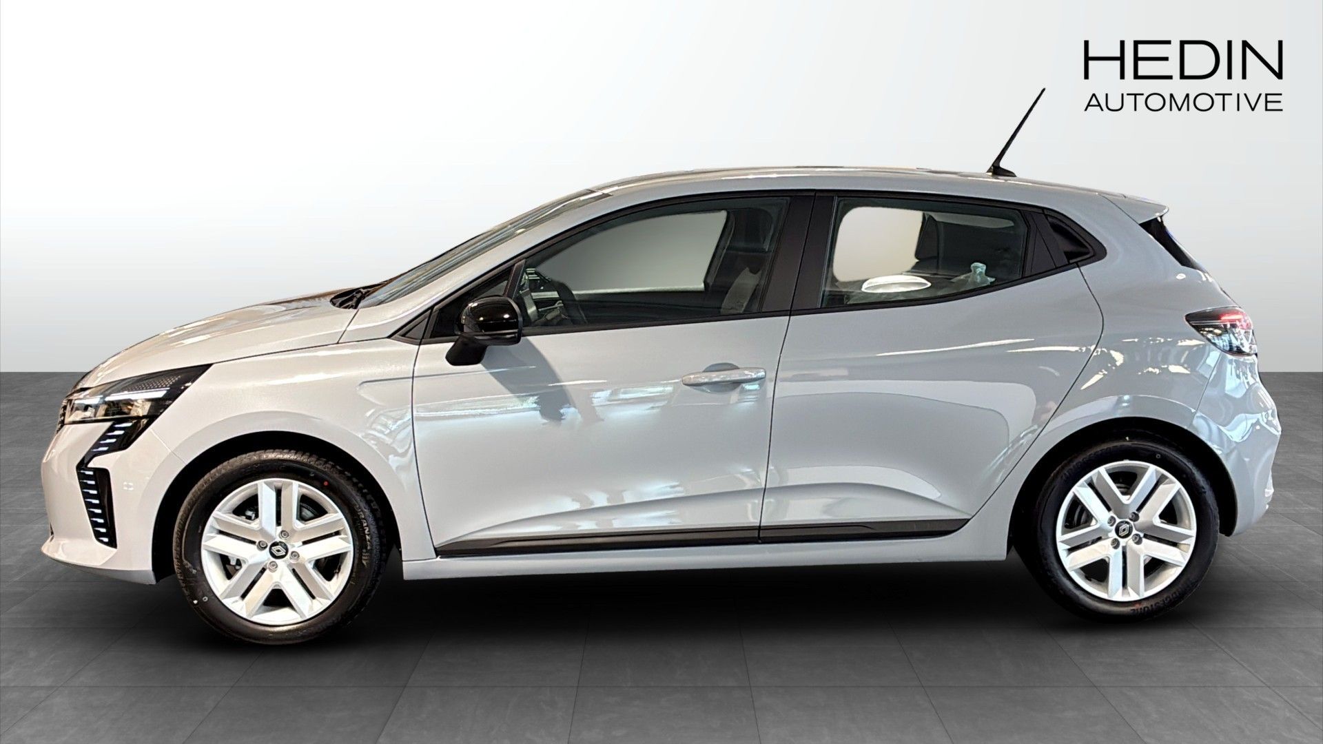 Renault Clio 1.0 TCe 2025, bild 6/18