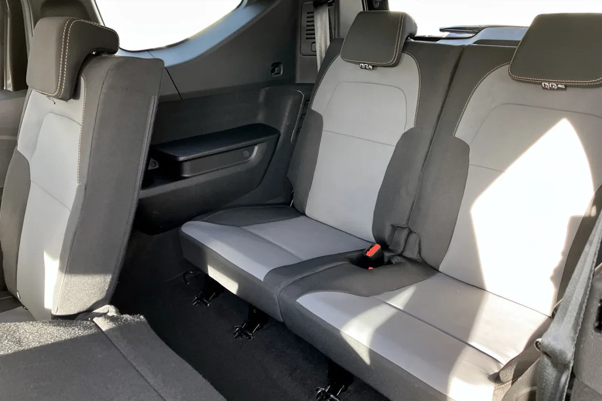 Dacia Jogger 7-sätes HYBRID 140