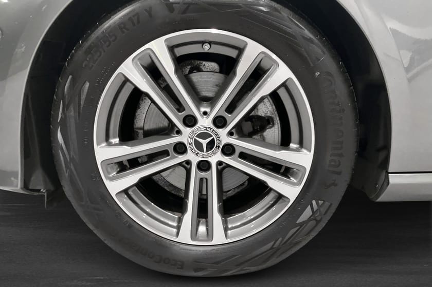 Bild 5 av Mercedes-Benz E 220 T d // Avantgarde // Drag  // Värmare