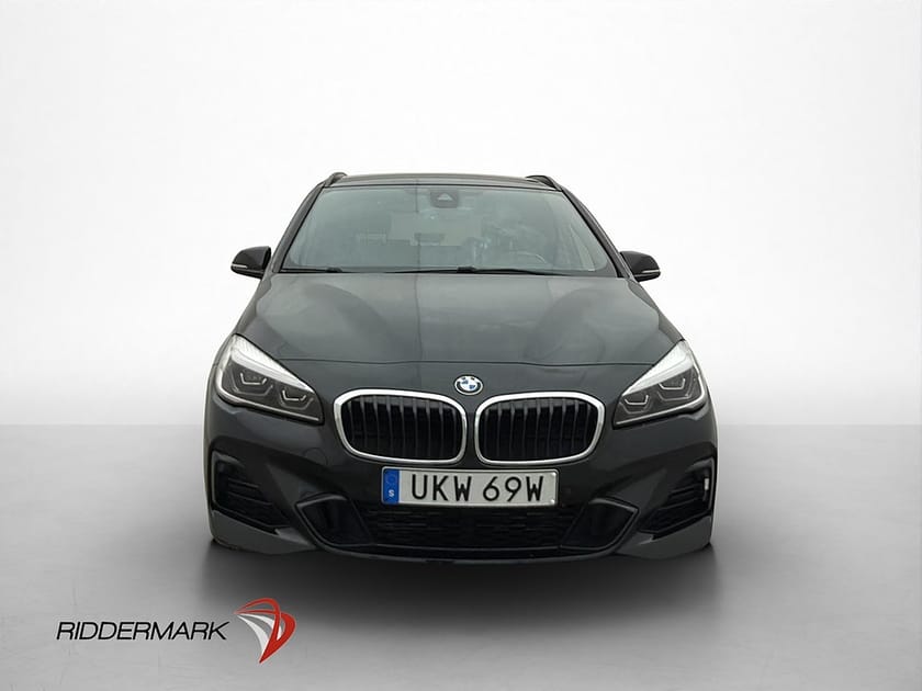 Bild 2 av BMW 225xe Active Tourer M Sport H/K HUD Skinn Drag Kamera