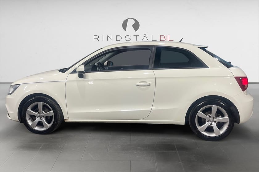 Bild 4 av Audi A1 1.6 TDI  90 HK AUT M&K 0.37L/MIL 1103KR/ÅR 14200MIL 16"