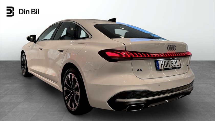 Bild 3 av Audi A5 Sedan e-hybrid quattro Proline 299 hk S-tronic