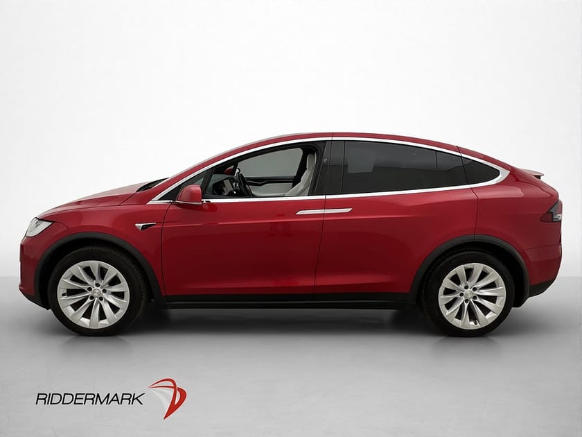 Bild 5 av Tesla Model X Long Range Autopilot Ljus Interiör Dragkrok