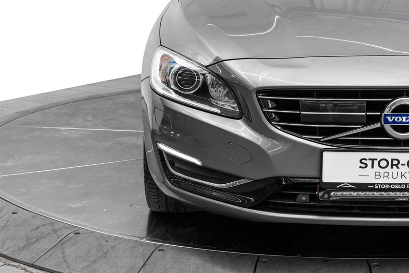 Bilde 2 av Volvo V60 D6 Twin 288 HK/ACC/VOC/BLIS /Keyless/Navi/R.kamera