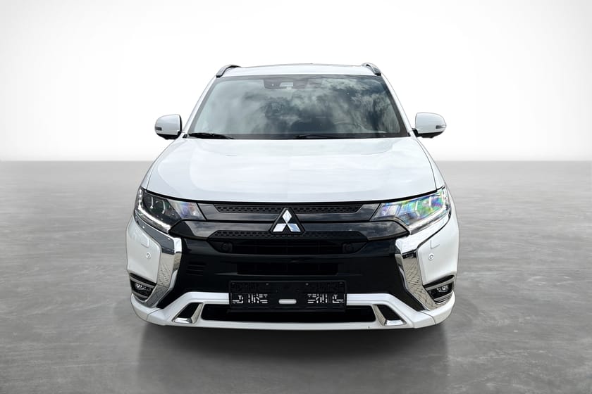 Bilde 2 av Mitsubishi Outlander PHEV S Edition, hengerfeste, skinn, luke, ACC