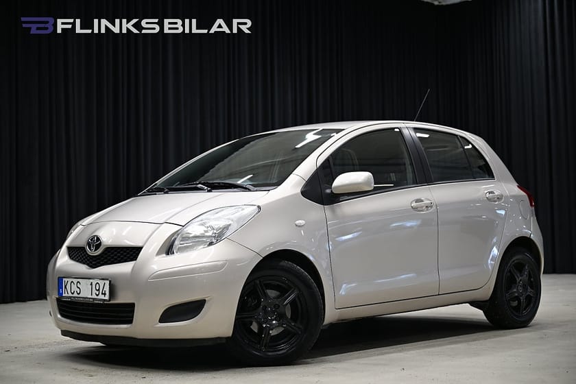 Bild 1 av Toyota Yaris 1.33 101HK Automat|Kamkedja|5dr