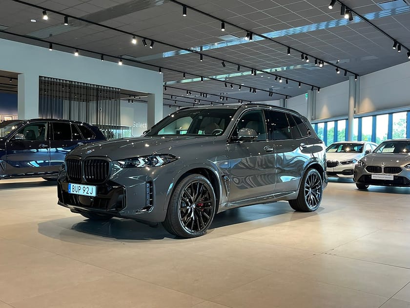 Bild 1 av BMW X5 xDrive50e M Sport Pro D/A Pro H/K Panorama Luftfjädring