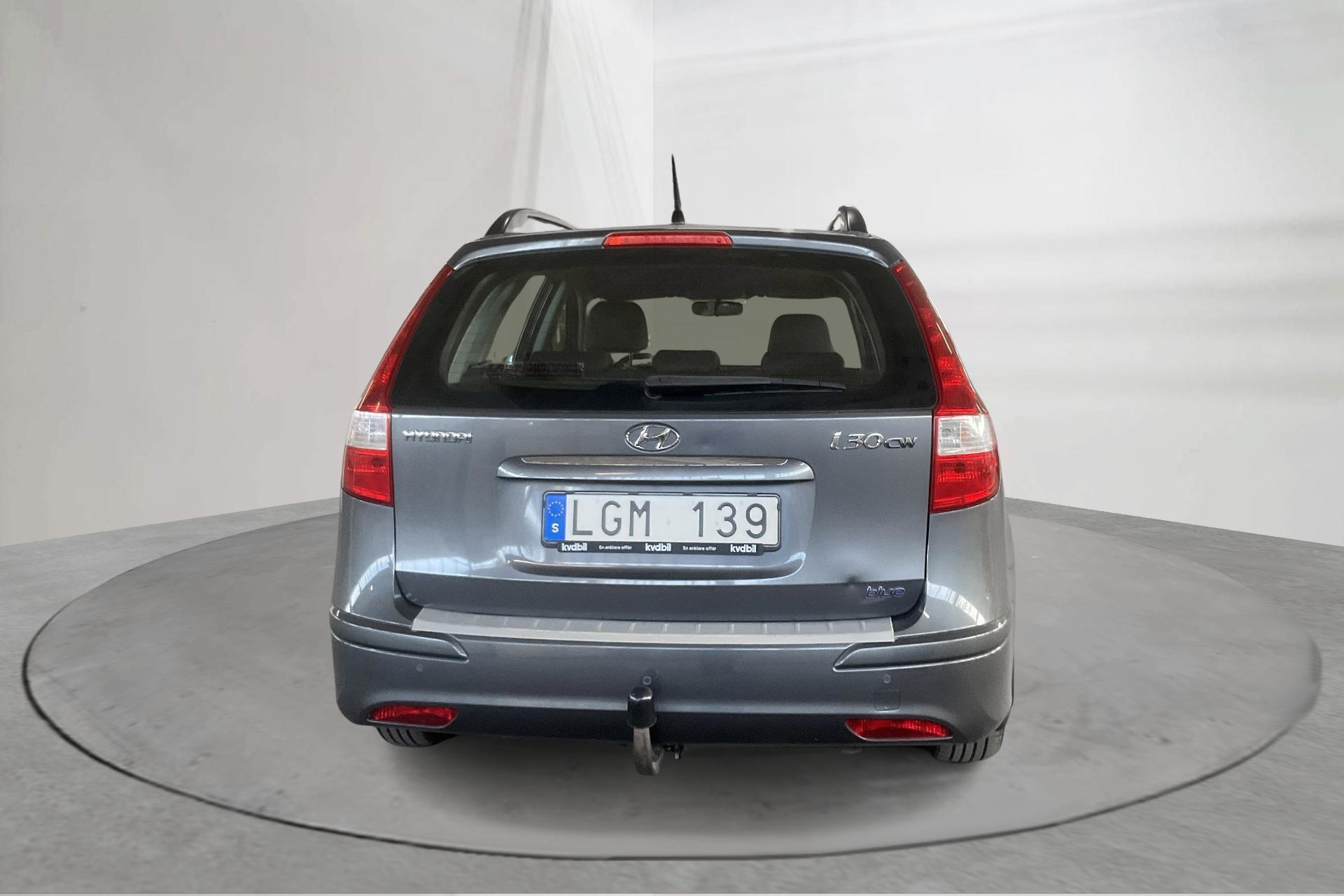 Hyundai i30 1.6 CRDi 2011, bild 6/10
