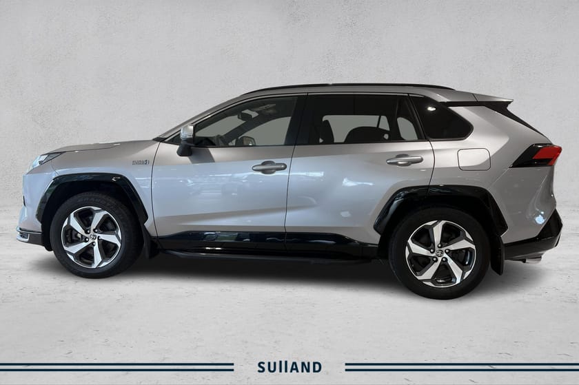 Bilde 2 av Toyota RAV4 Plug-in Hybrid Active Tech / AWD / Oppvarmet ratt / Hengerfeste