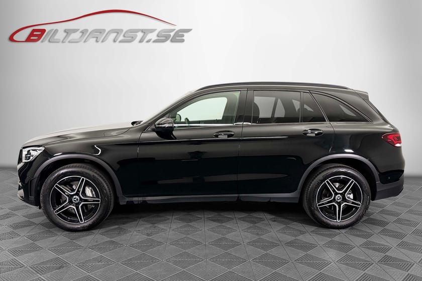 Bild 2 av Mercedes-Benz GLC 300 de 4MATIC PLUG-IN/AMG-LINE/NIGHT PACKAGE/ COCKPIT/
