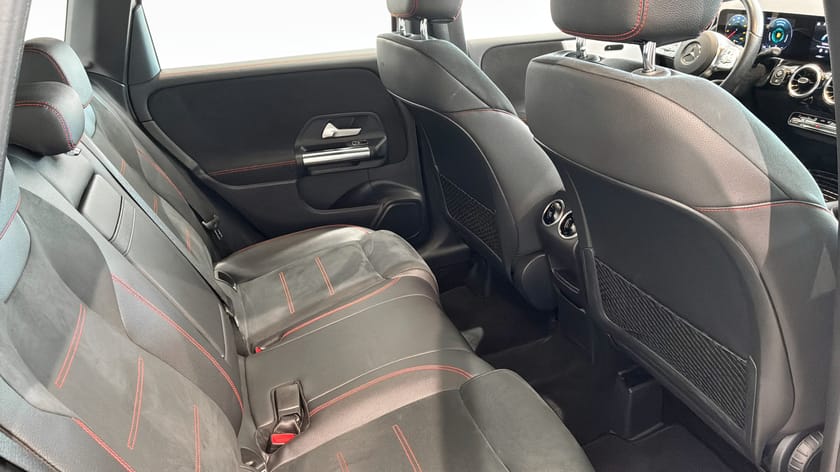 Bild 5 av Mercedes-Benz B 180 AMG Line Dragkrok