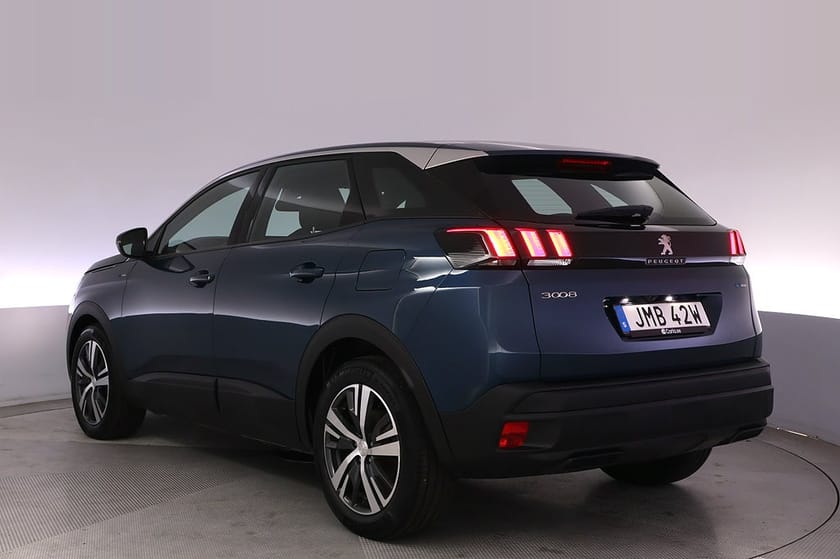 Bild 4 av Peugeot 3008 HYBRID 225 Active Pack Kamera Carplay