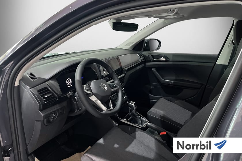 Bild 4 av Volkswagen T-Cross Life TSI 116 DSG Adaptiv  farthållare Kamera