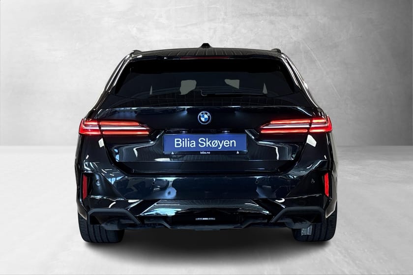 Bilde 3 av BMW i5 xDrive40 Touring Fully Charged M-Pro, Pano, B&W, ACC++
