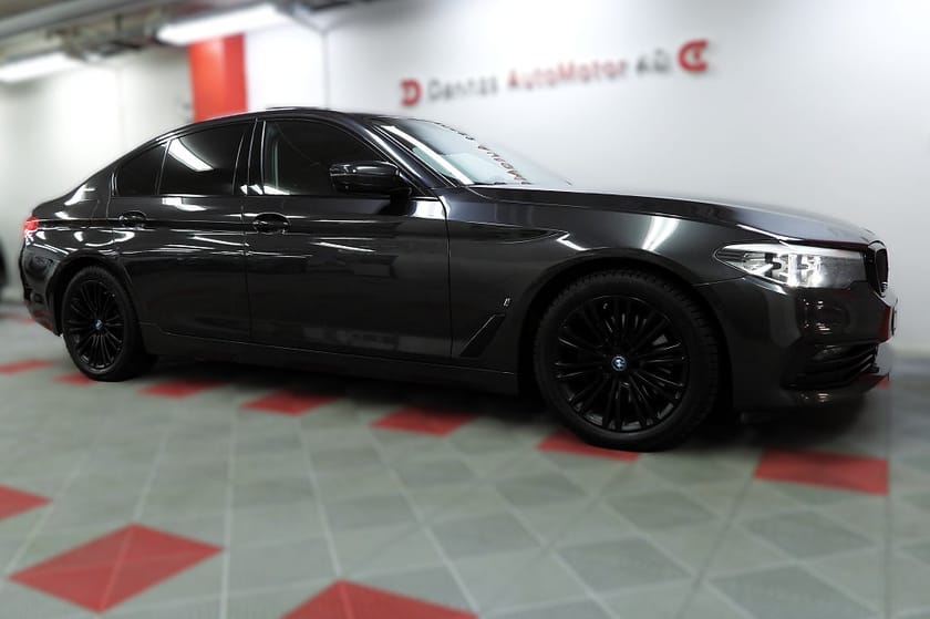 Bild 5 av BMW 530e iPerformance Sedan Steptronic 360° kam M-Sport Ratt Taklucka