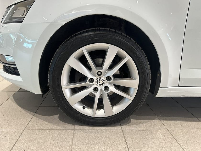 Bild 4 av Škoda Octavia Kombi Skoda Combi Style 1.6 TDI 115hk Drag|Värmare|Sensorer