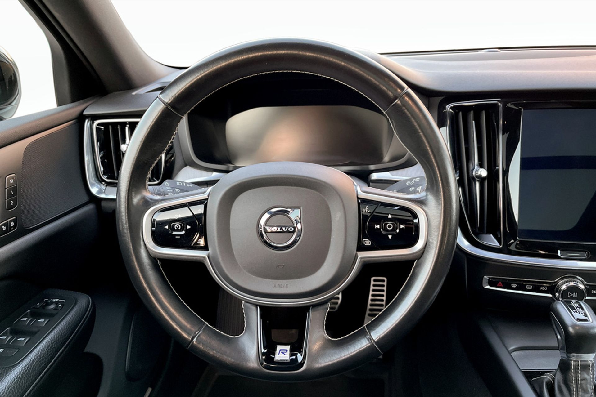 Volvo V60 D4 2020, photo 7/9