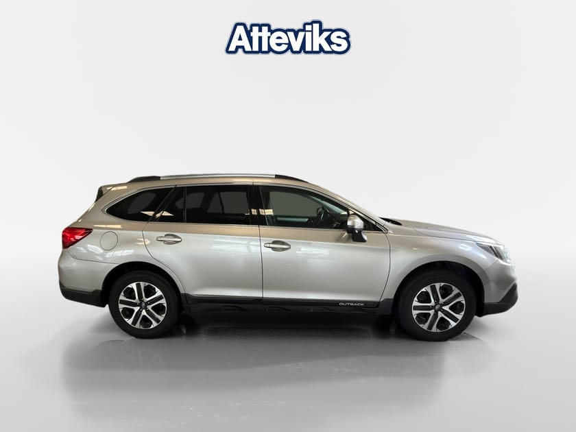 Bild 2 av Subaru Outback 2.5 4WD 175hk *Backkamera/Apple Carplay*