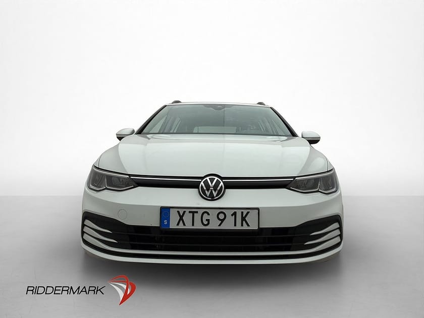 Bild 2 av Volkswagen Golf Sportscombi 1.5 eTSI DSG 131hk CarPlay Adaptiv-F Isofix