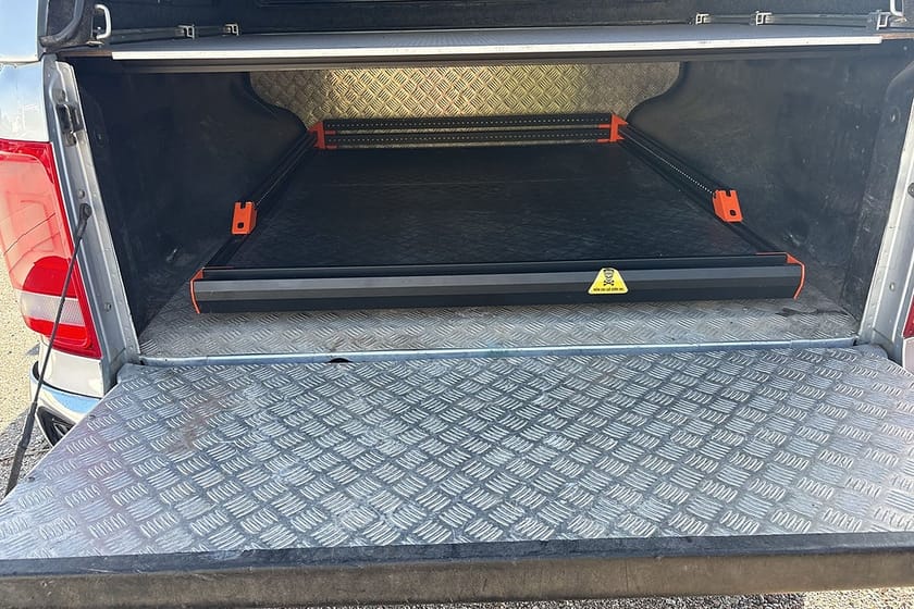Bild 5 av Volkswagen Amarok DoubleCab 2.8t 2.0 BiTDI 4Motion Highline Kåpa Släde