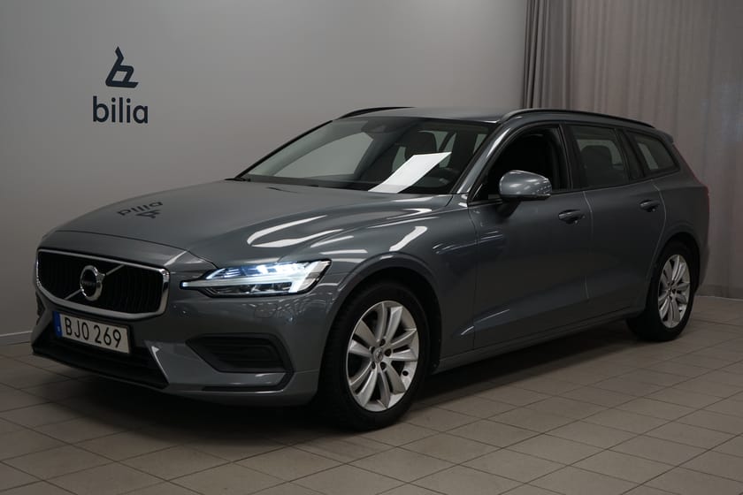 Bild 1 av Volvo V60 D4 AWD Momentum Edition | Förarstol elmanövrerad | Dragkrok halvautomatisk