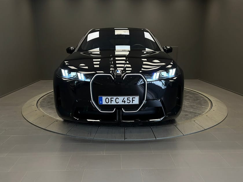 Bild 2 av BMW iX xDrive60 Supercharged Edition M Sportpro Comfort