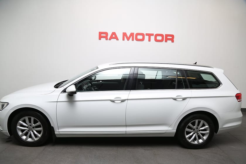 Bild 2 av Volkswagen Passat Sportscombi 1,5 TSI 150hk DSG Värmare Kamera Leasbar