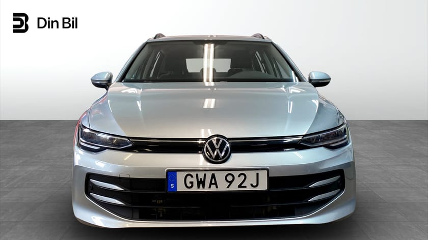 Bild 5 av Volkswagen Golf Sportscombi 1,5 eTSI Life Editon Värmare/Drag
