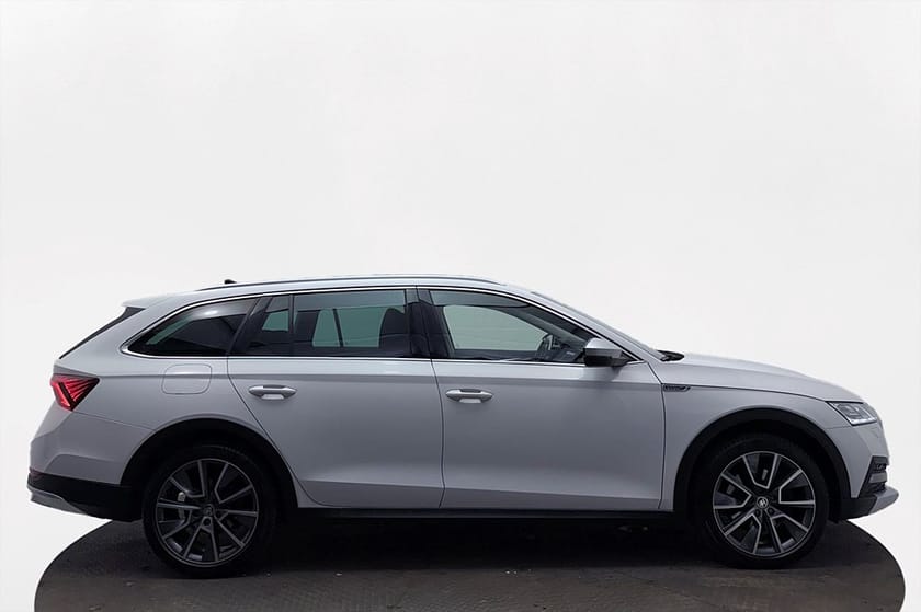 Bild 5 av Škoda Octavia Scout 2.0 TDI 4x4 Drag Cockpit Kamera Värmare LED-ramp MOMS 200hk
