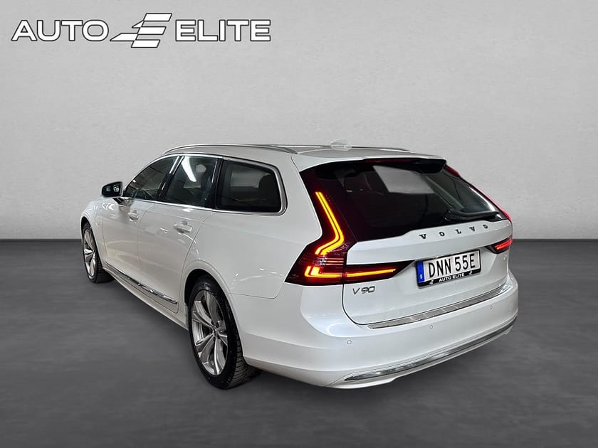 Bild 5 av Volvo V90 RECHARGE|T6 AWD|GEARTRONIC|MOMENTUM|MOMS|KAMERA|CARPLAY