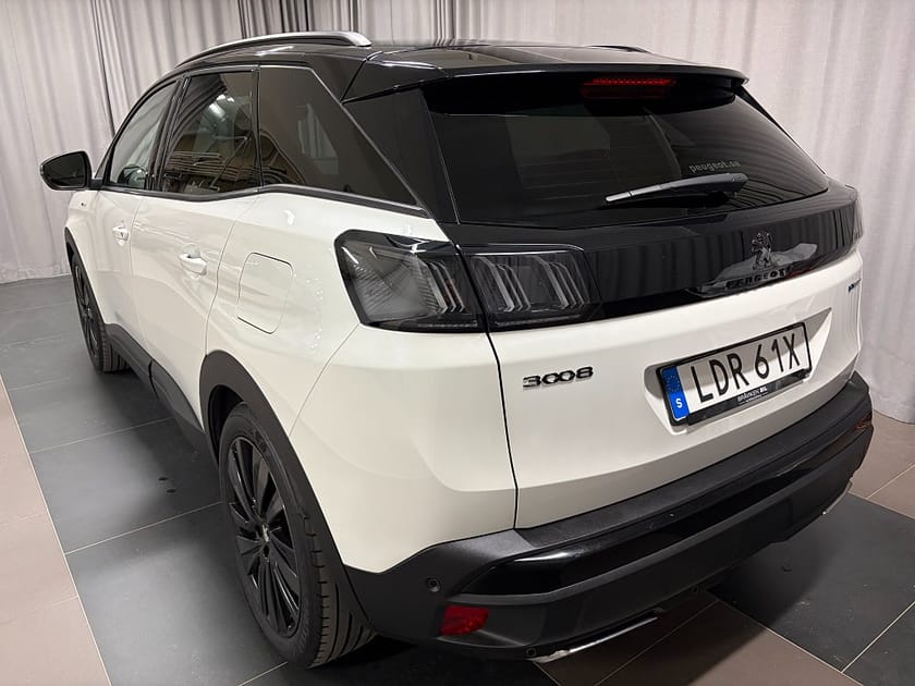 Bild 3 av Peugeot 3008 HYBRID4 300 GT Hybrid 4 UB Inkl. Drag Vinterhjul Nappa
