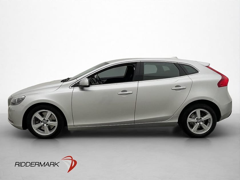 Bild 4 av Volvo V40 D2 120hk Momentum Drag BLIS Navi P-sensor