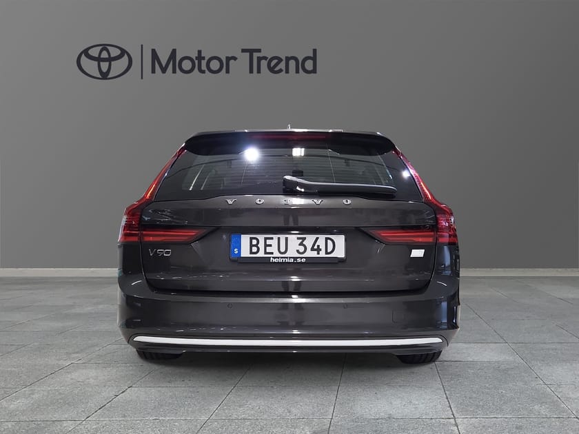 Bild 1 av Volvo V90 Recharge T6 AWD Geartronic Momentum