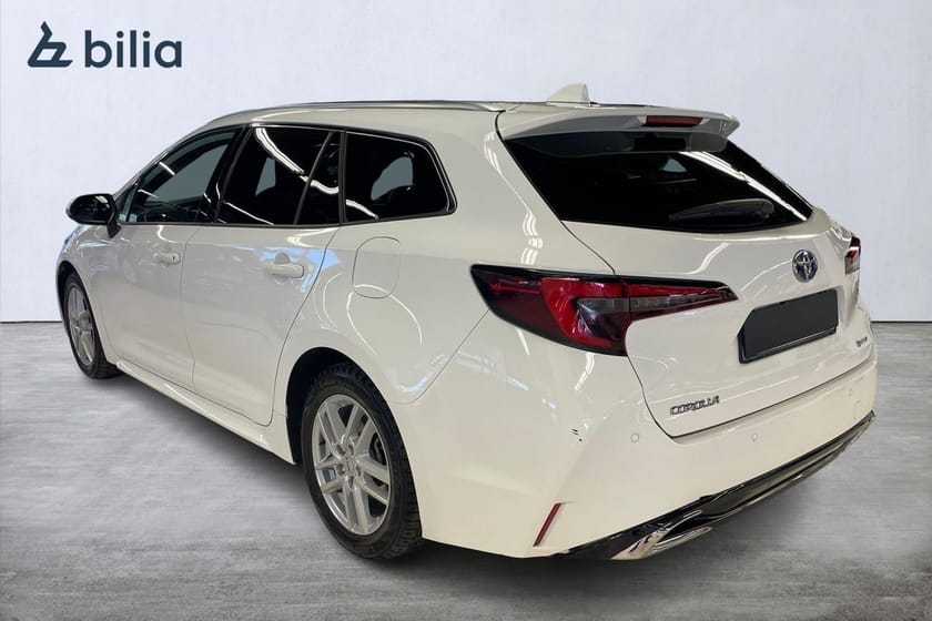 Bild 2 av Toyota Corolla Touring Sports Hybrid 1,8 Style Värmare Moms V-Hjul