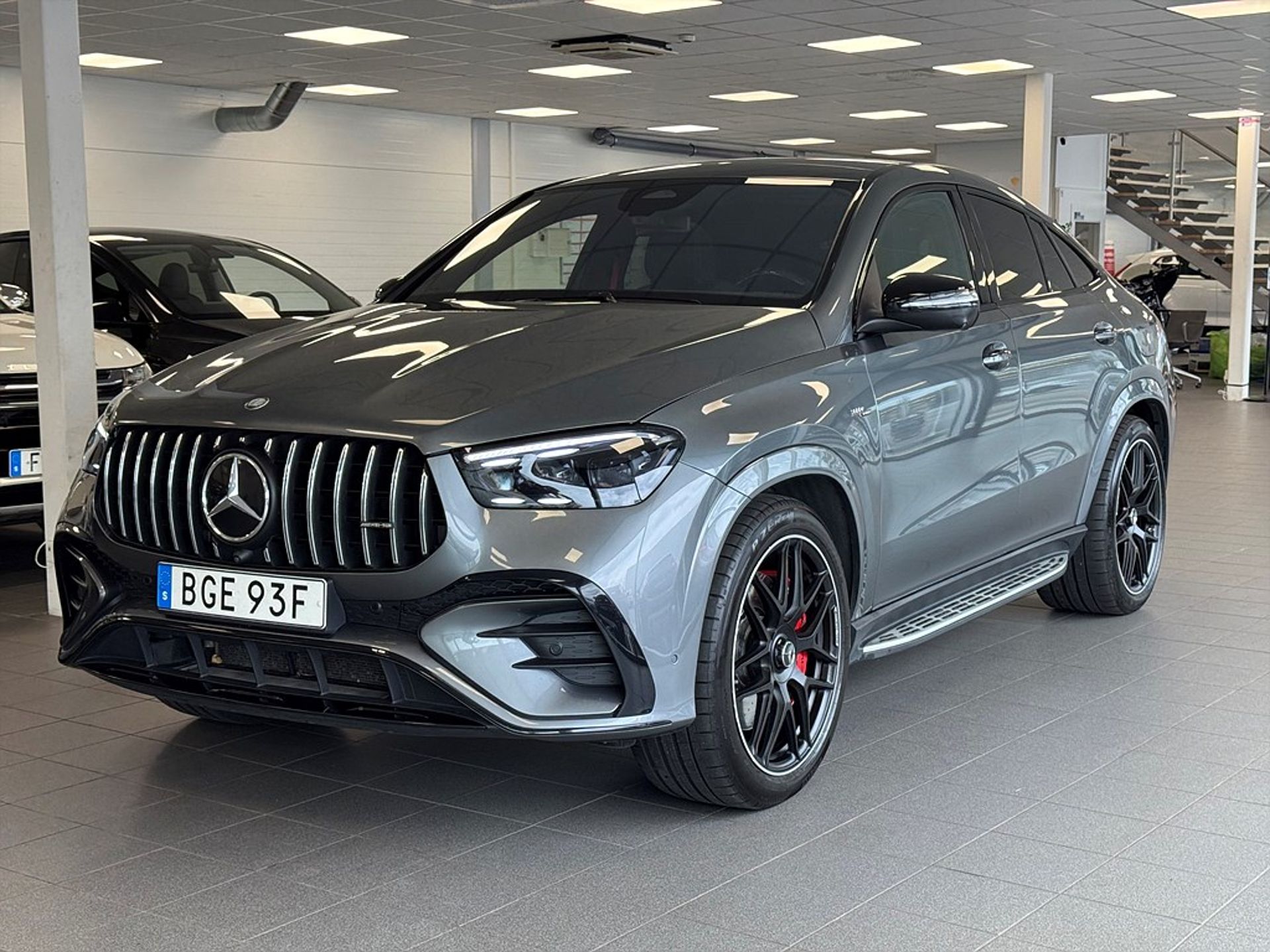 Mercedes-Benz GLE 2024, photo 6/10