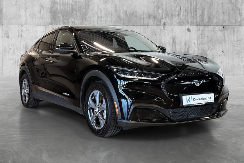 Bilde 3 av Ford Mustang Mach-E Long Range RWD LR/REG 2023 PANO B&O 360 EL.BAKLUKE SKINN NAVI DAB